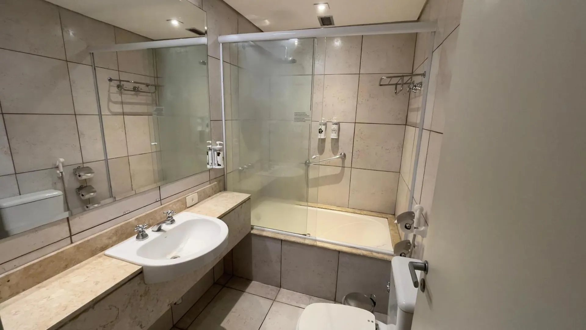 アパートホテル Apartamento Em Hotel - Rua Quintana - Berrini サンパウロ
