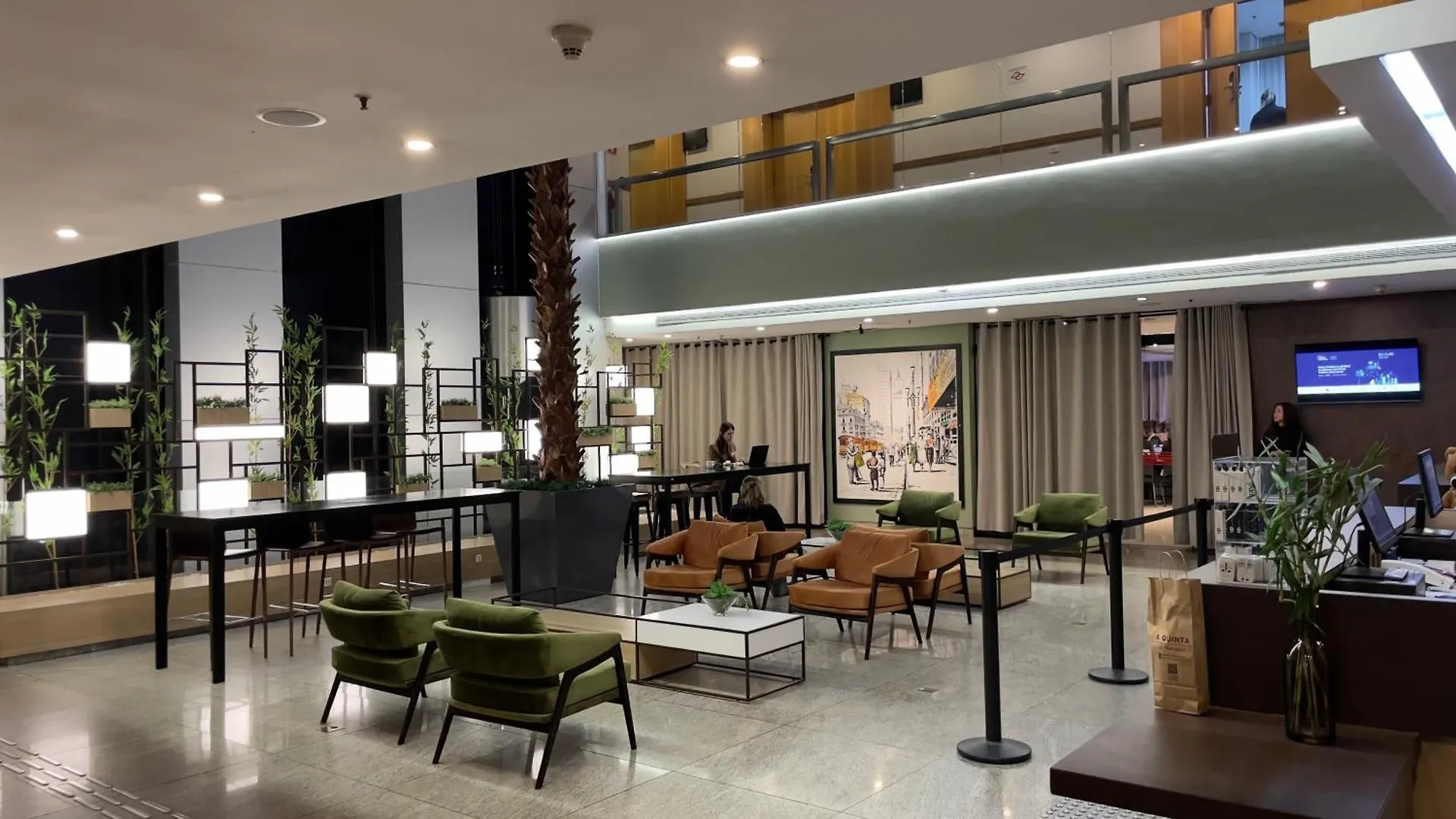 Apartamento Em Hotel - Rua Quintana - Berrini サンパウロ
